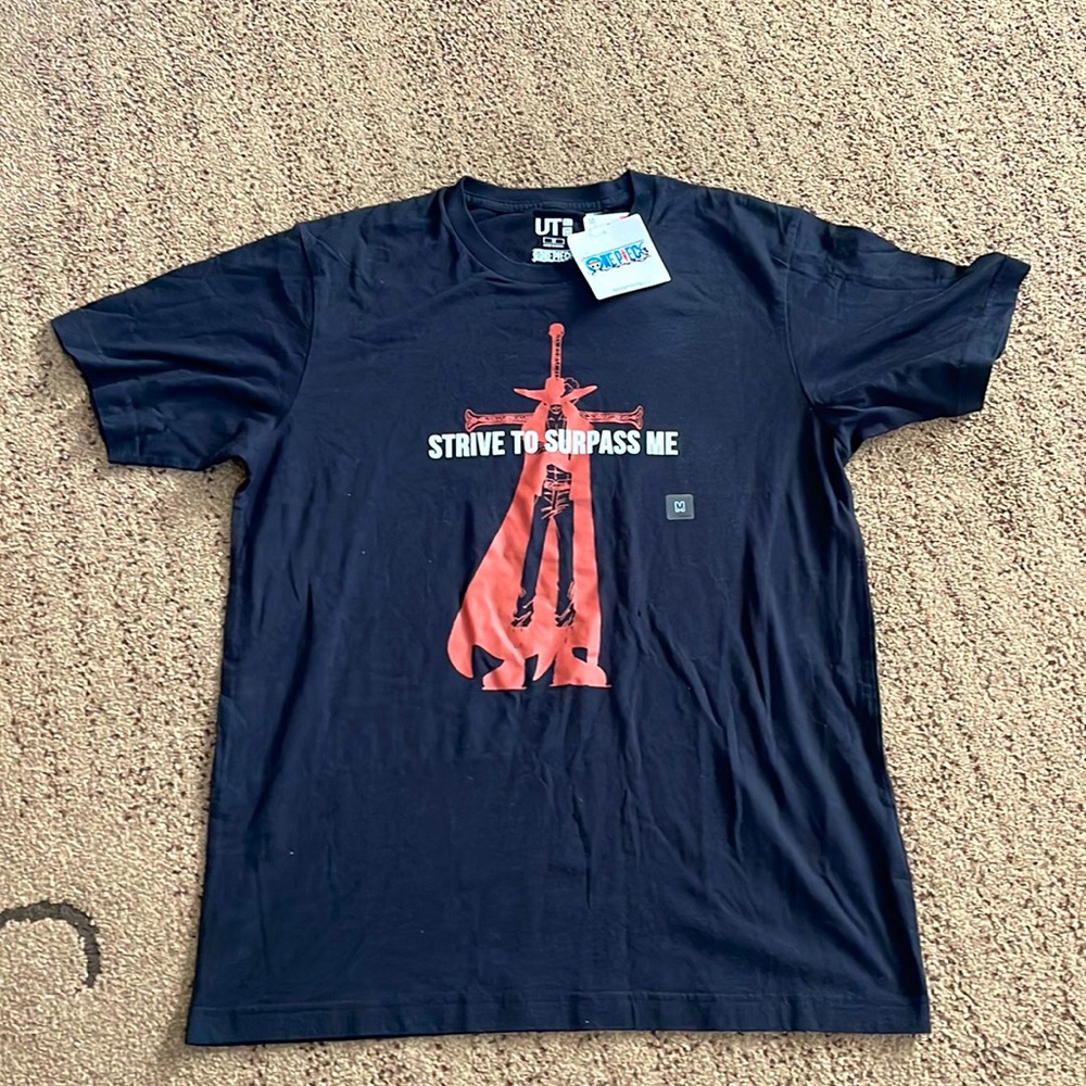 One Piece x Uniqlo Mihawk Strive to Surpass Me, New Medium Black T-Shirt